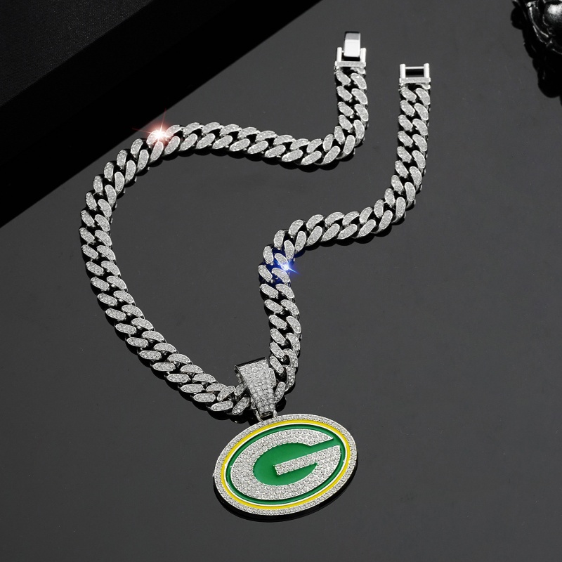 Packers Pendant and Necklace Silver