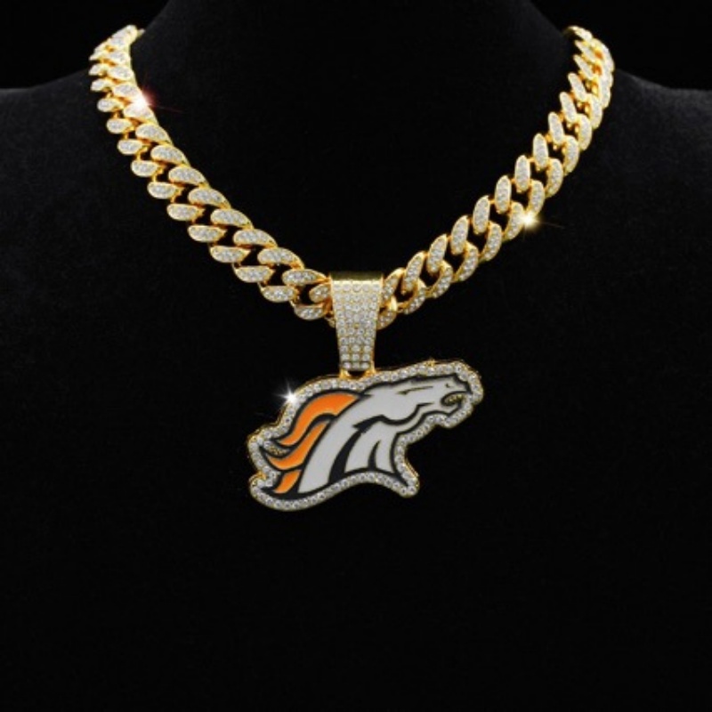 Broncos Pendant and Necklace Gold